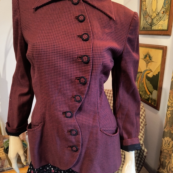 Vtg 1940s Burgundy and Black Blazer Asymmetrical Virgin Wool Miron Woolens - Picture 3 of 14